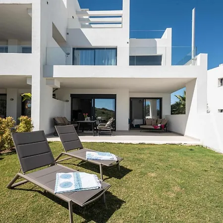 Daire Selecta Golf Retreat *